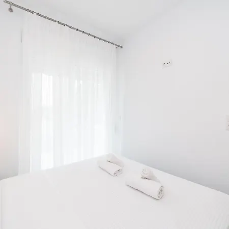 Almond Residential Complex Appartement Orfánion