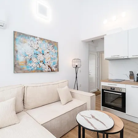 Almond Residential Complex Apartament Orfánion