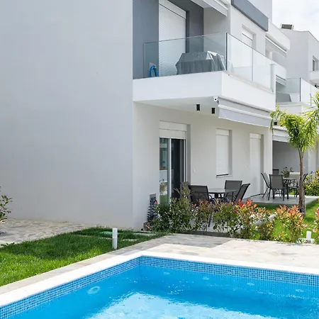 Almond Residential Complex דירה *