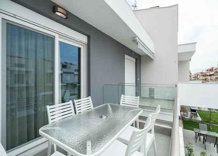 Almond Residential Complex شقة